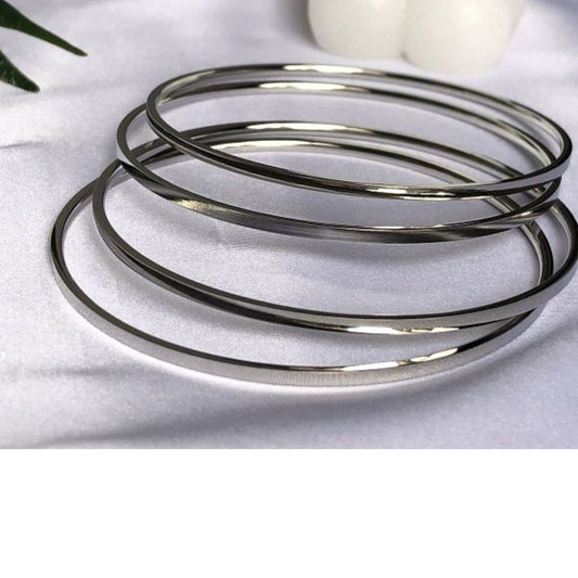 Minimalist Silver Bangles – Classic & Timeless